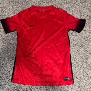 Boys Nike T-shirt